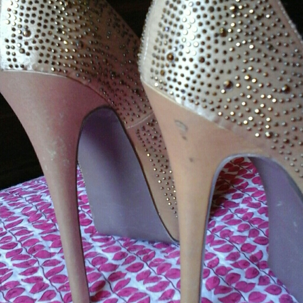 Platform high heels - Picture 3 of 3